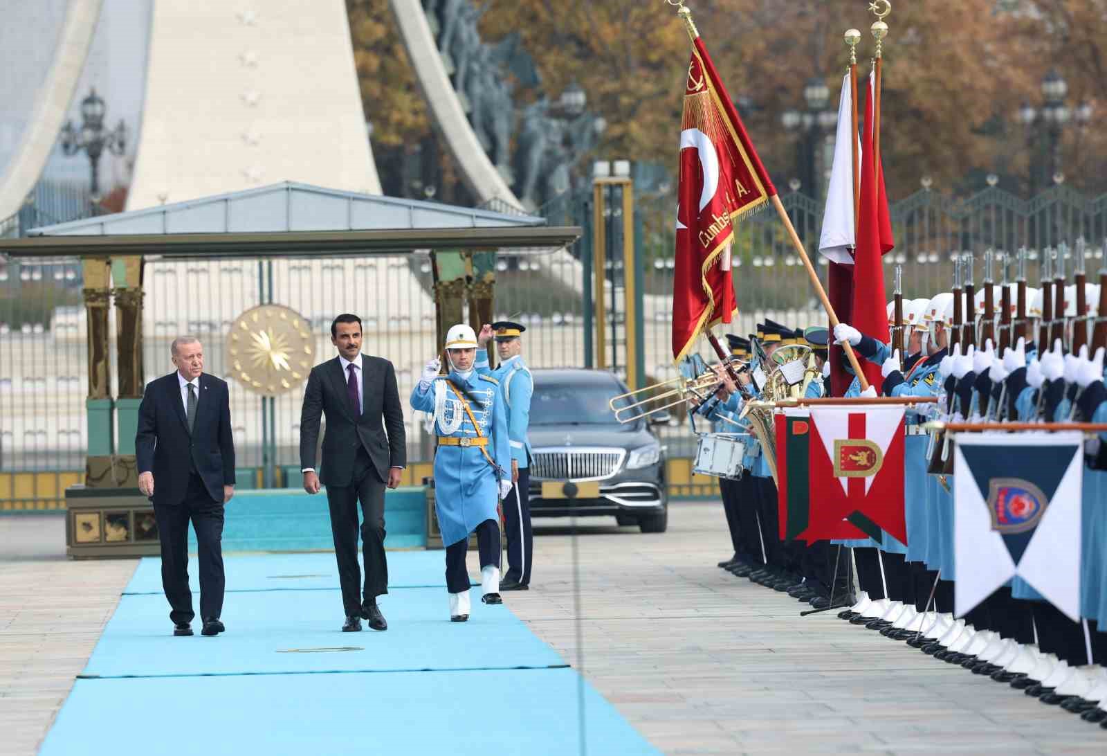 Cumhurbaşkanı Erdoğan, Katar Emiri El Sani’yi resmi törenle karşıladı