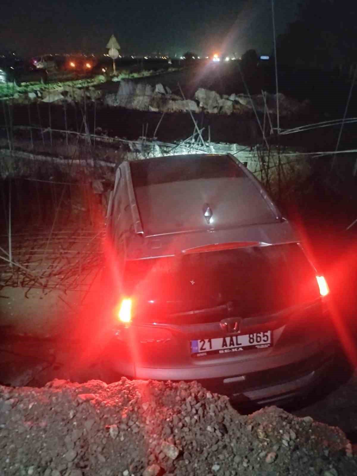 Diyarbakır’da cip inşaatı devam eden menfeze düştü: 1 yaralı