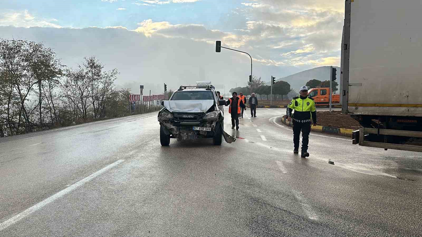 Kastamonu’da kavşakta zincirleme trafik kazası: 2 kişi yaralandı