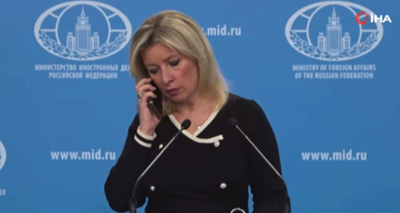 Zaharova’ya basın toplantısı sırasında telefonla “balistik füze” uyarısı