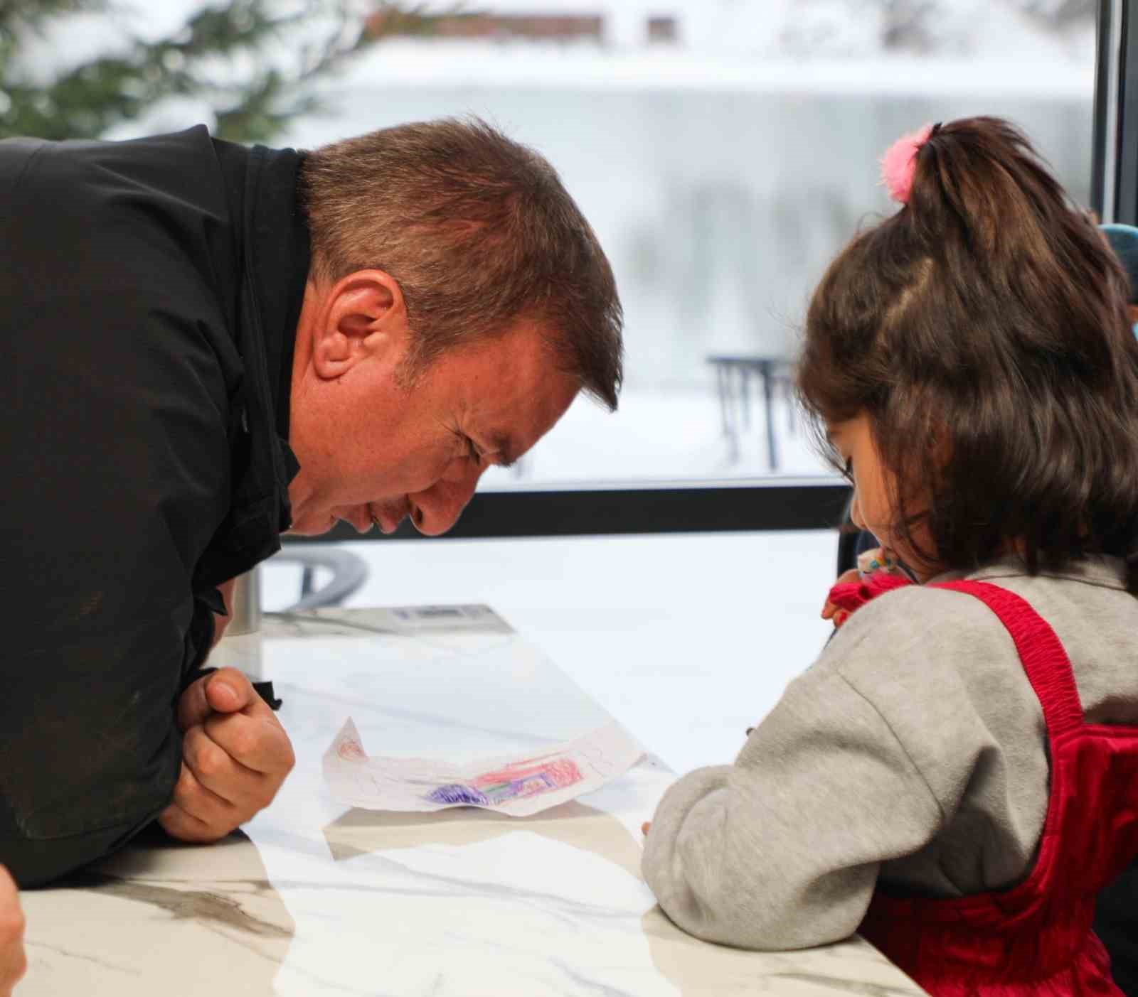 Vali Aydoğdu’dan öğrencilere mesaj: “Okullar sizi bekliyor”