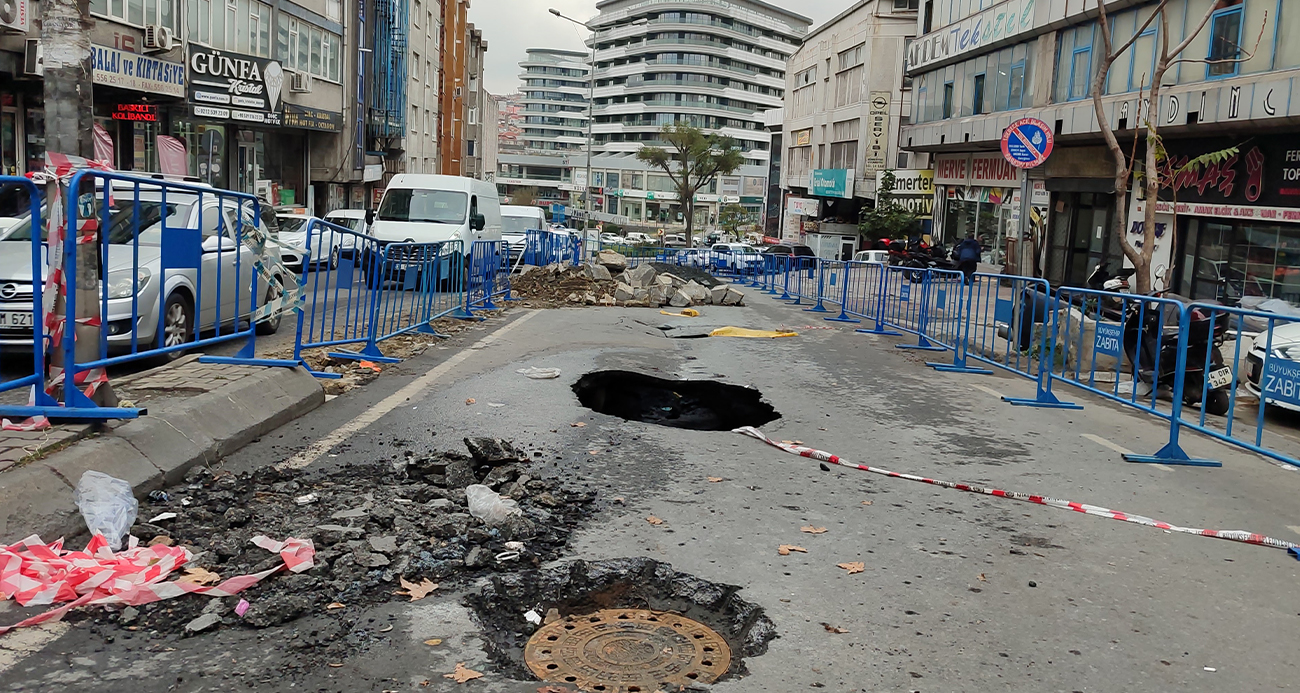 Güngören’de çöken yol hala trafiğe açılmadı, esnaf mağdur oldu