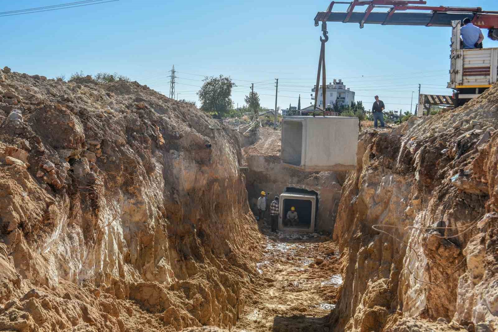 Kepez Belediyesi’nden sel tehdidine karşı altyapı hamlesi