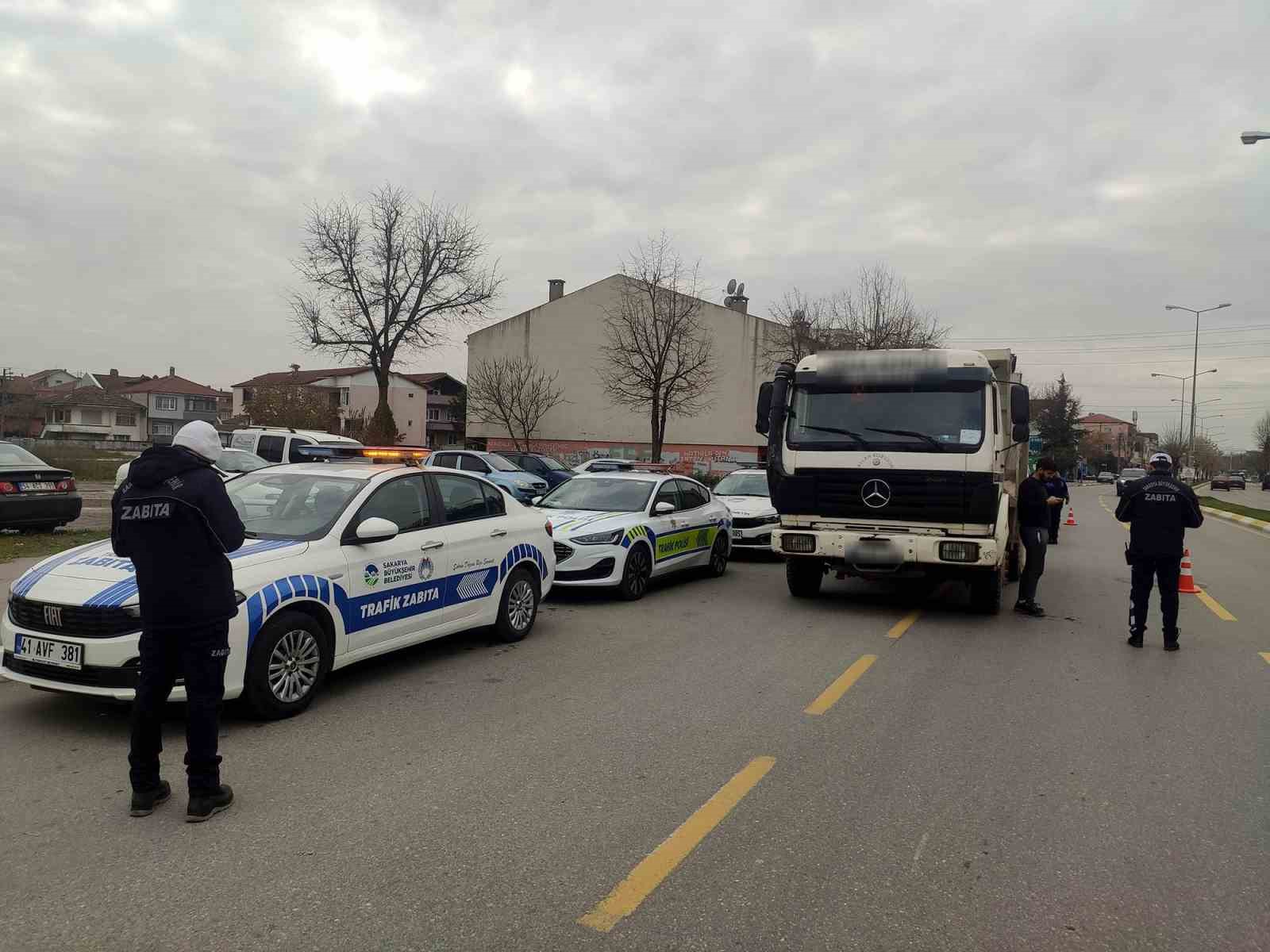 Sakarya’da ağır tonajlı araçlara denetim