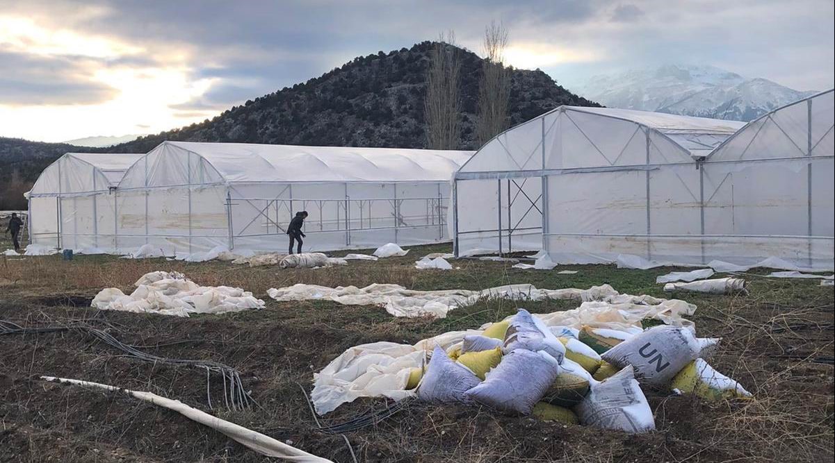 Beyşehir’de üreticilere sera desteği