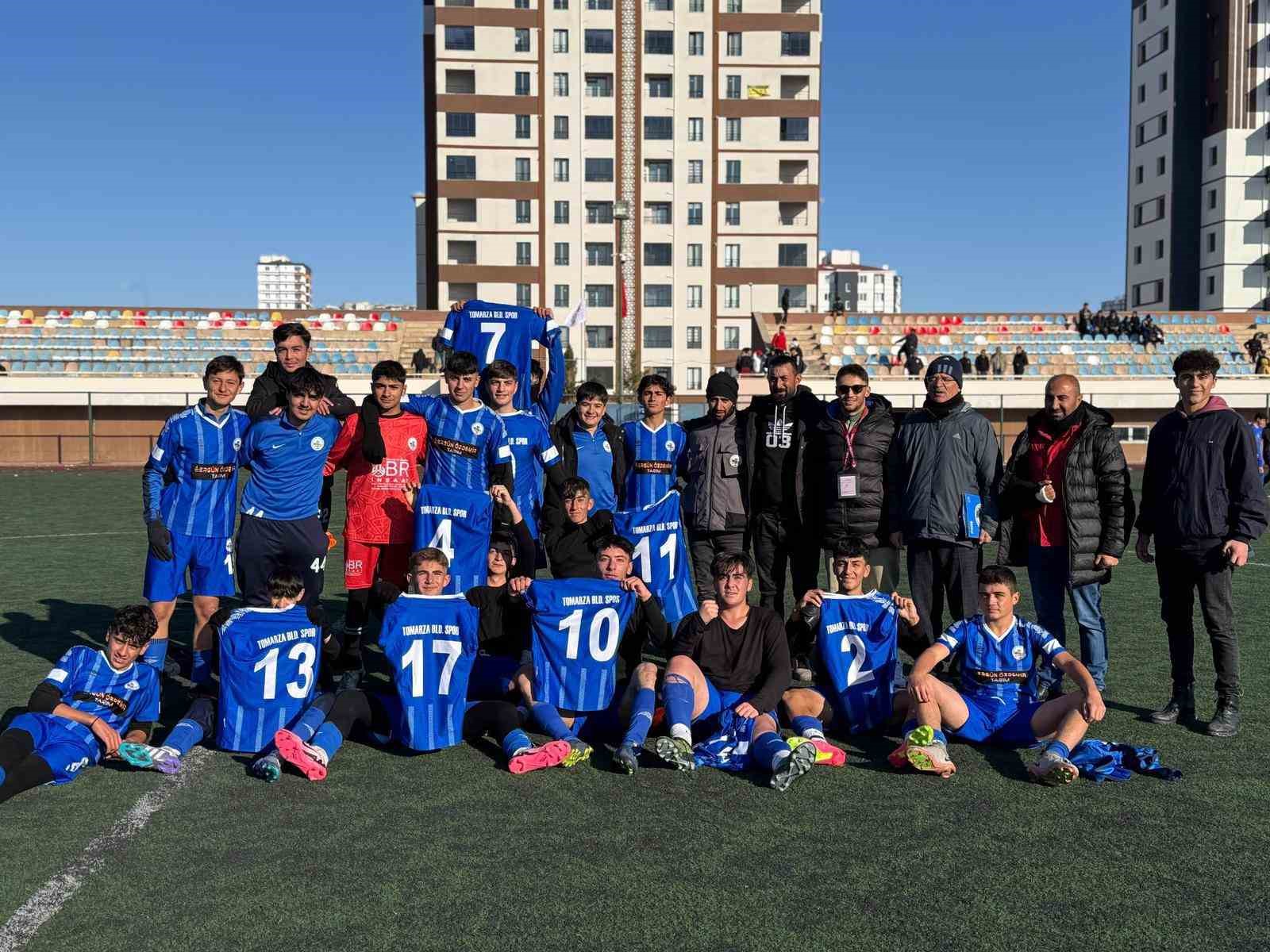 Tomarza Belediyespor 3 puanı 4 golle aldı