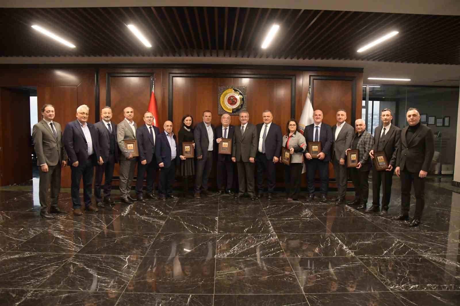 Samsun TSO’dan emektarlara plaket