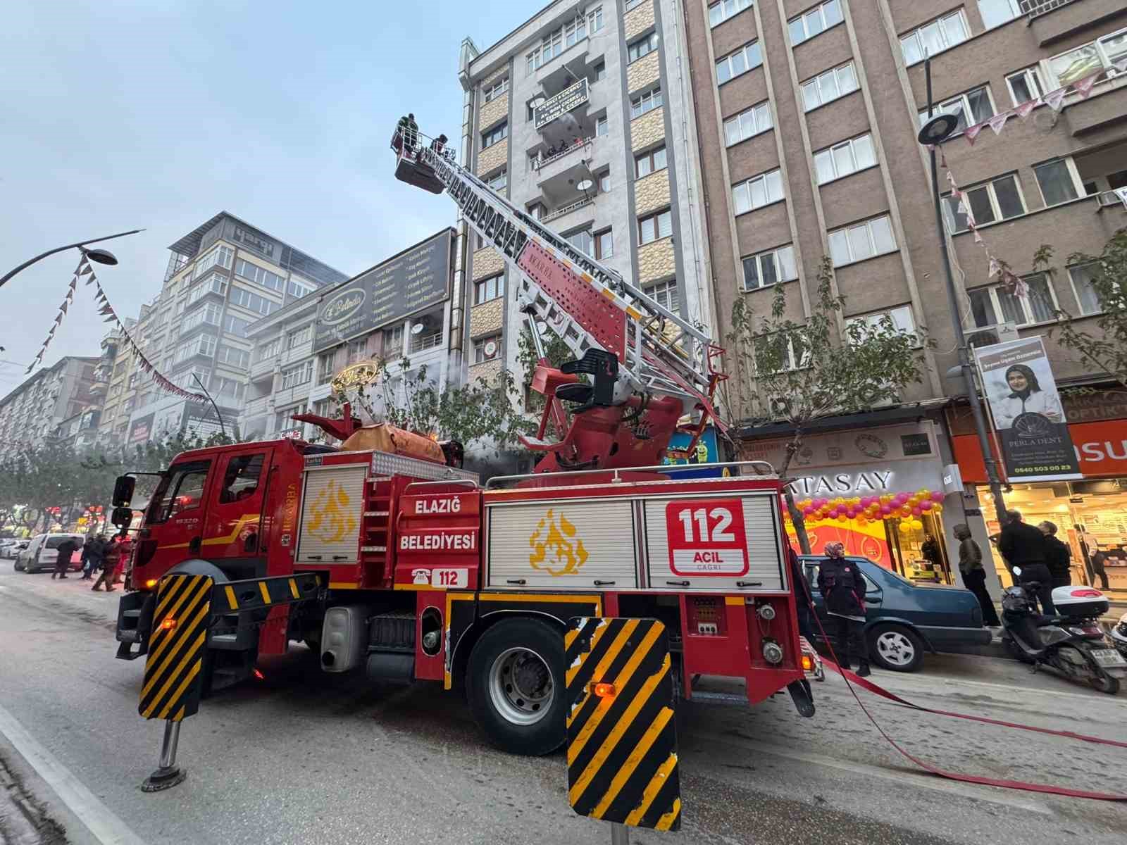 Elazığ’da dönercide korkutan yangın