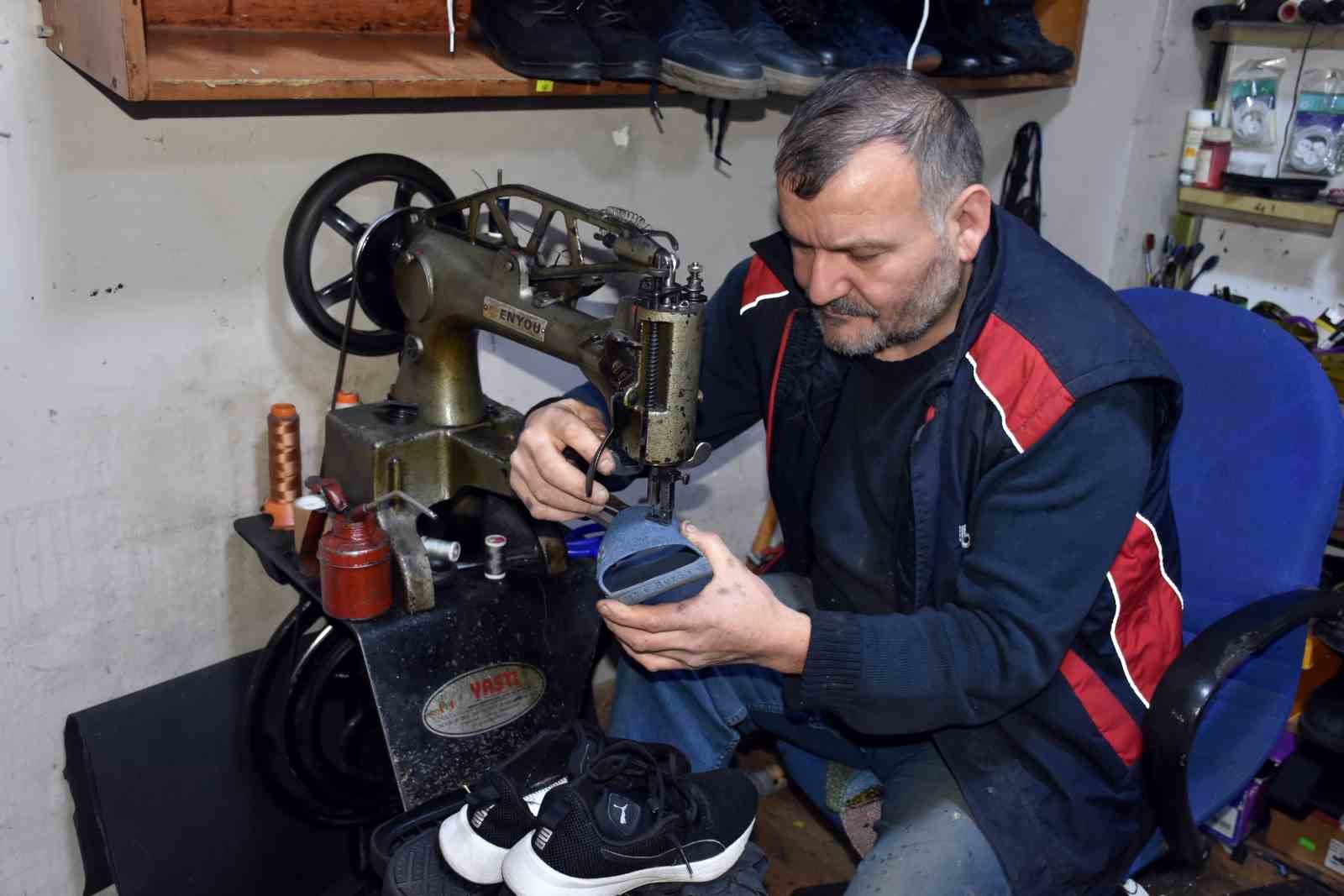 Ayakkabı tamirine ilgi çok, çırak yok