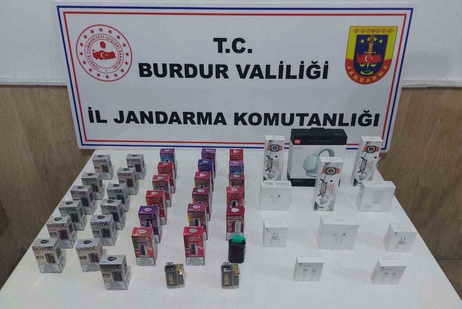 Jandarmanın uyuşturucu ve kaçakçılık operasyonlarında 6 şüpheli tutuklandı