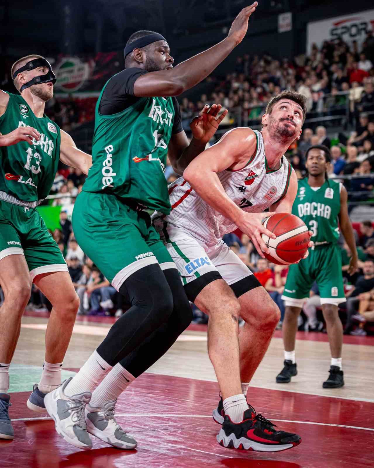 Karşıyaka Basketbol’dan 5 maçlık galibiyet serisi