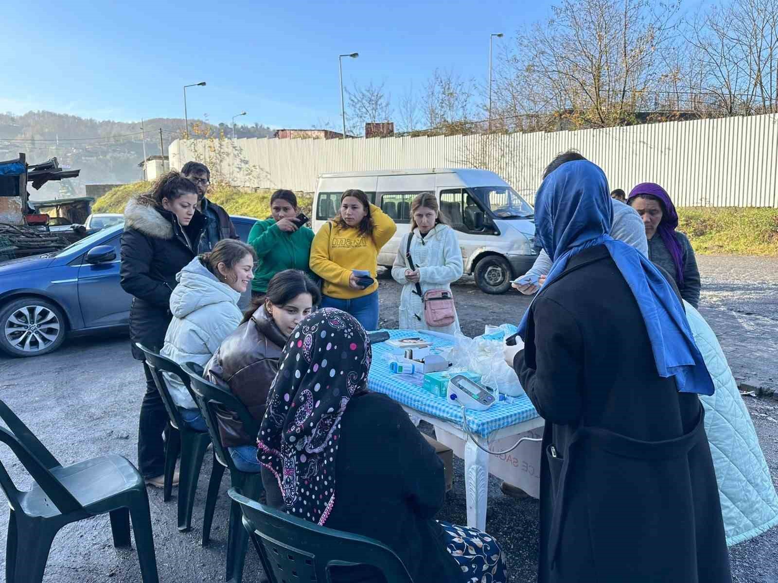 Zonguldak’ta Roman vatandaşlar sağlık taramasından geçti