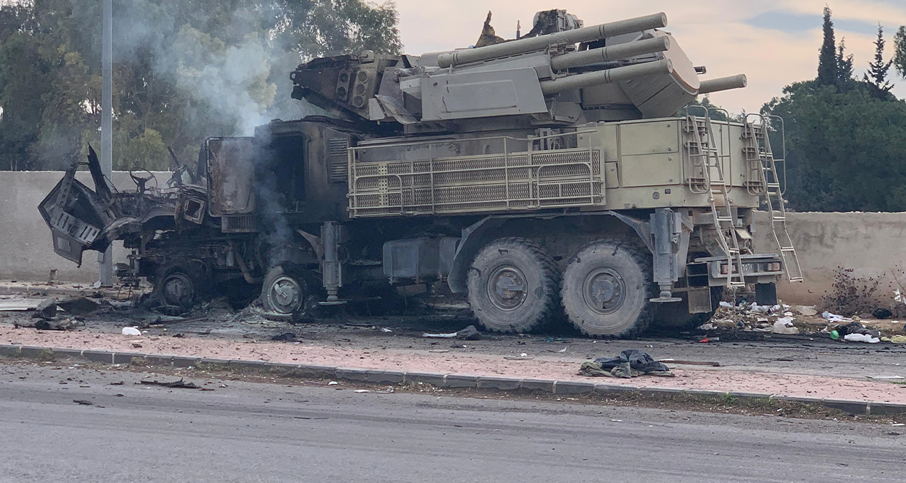 Rus yapımı Pantsir'ler hedef alındı!