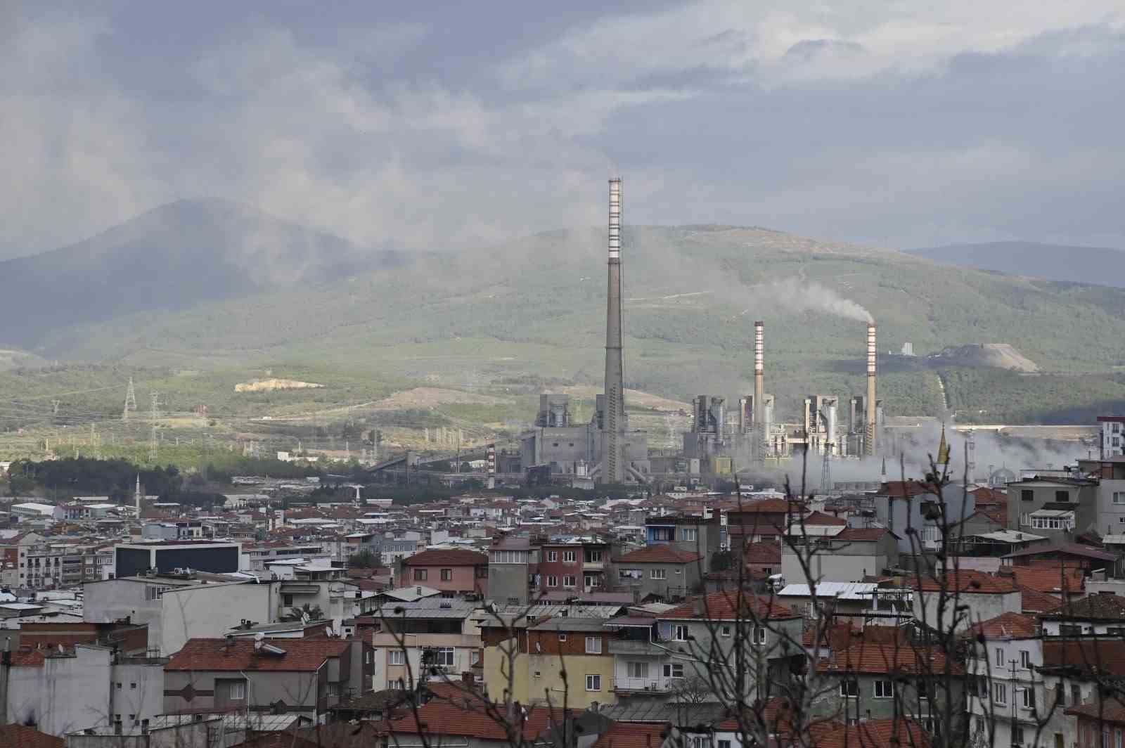 Soma Termik Santralinden yükselen dumanlar sağlığı tehdit ediyor