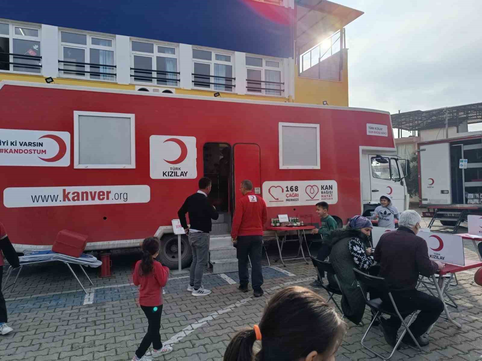 ’Manisa sana kanım feda’ kampanyası tüm hızıyla devam ediyor