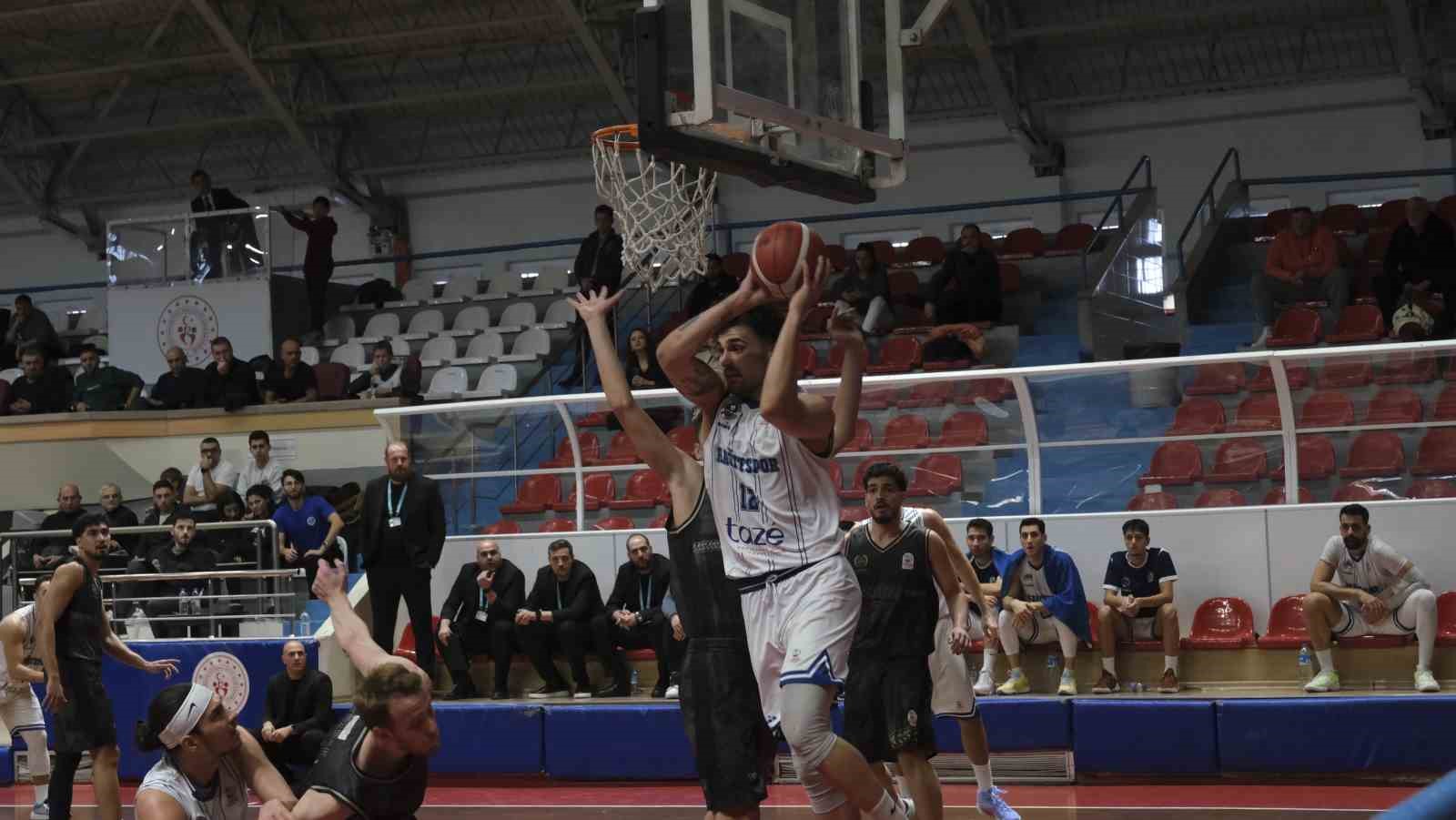 TB2L: Kocaeli BŞB Kağıtspor: 68 - Akhisar Belediye: 65