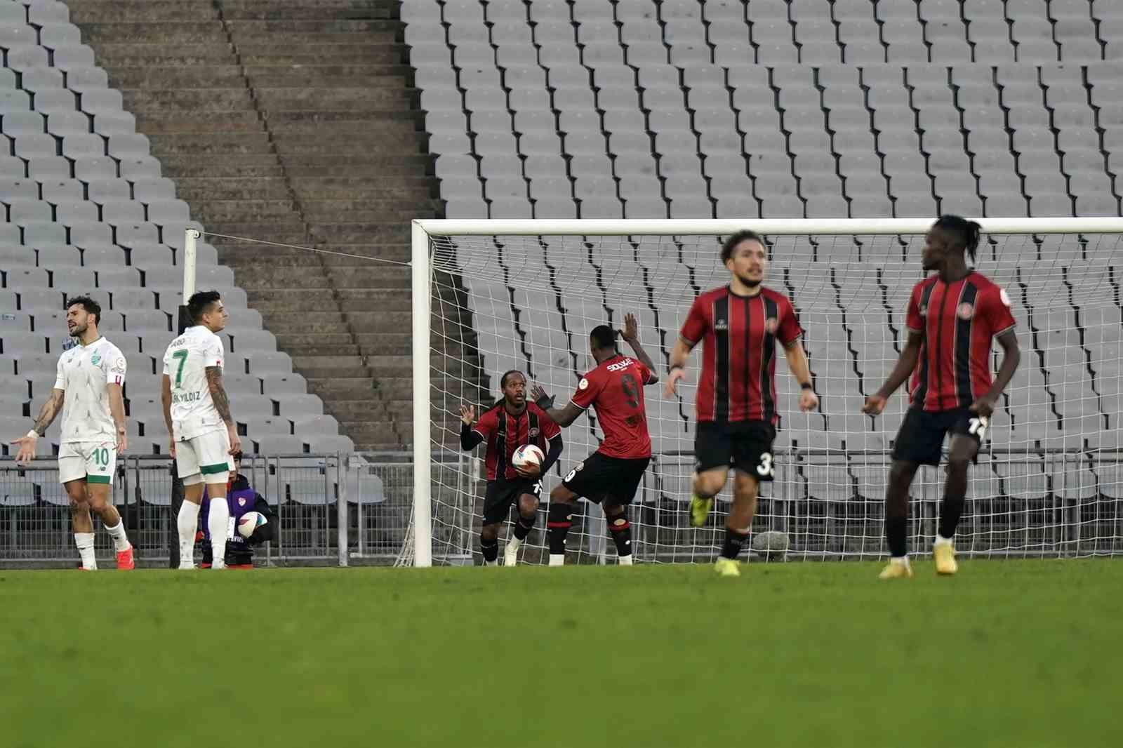 Trendyol 1. Lig: Fatih Karagümrük: 2 - Boluspor: 2