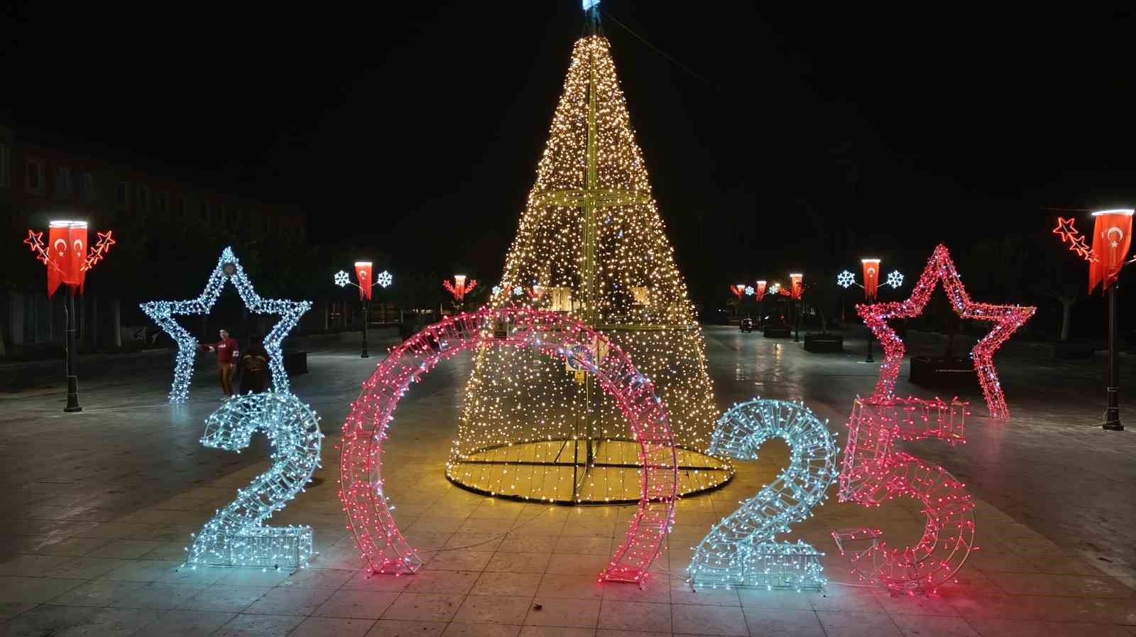 Antalya yeni yıla hazır