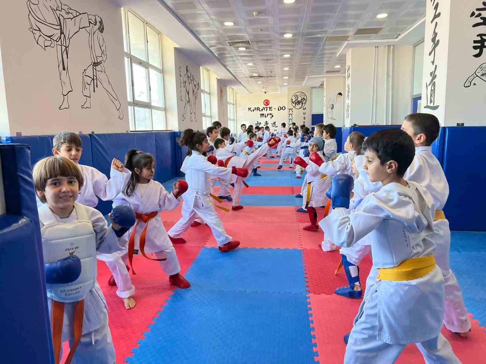 Muş’ta karate kurslarına yoğun ilgi