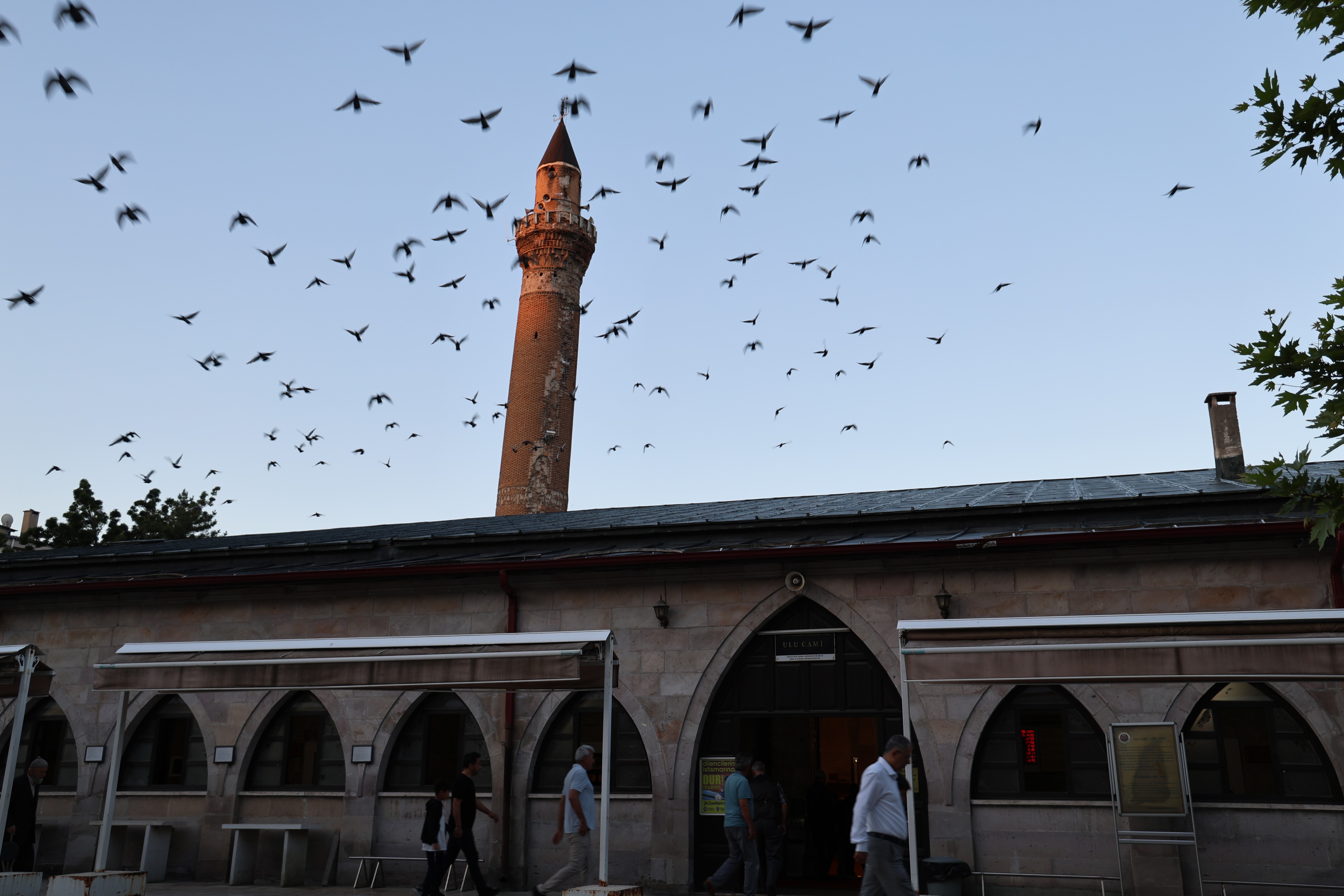 Pisa Kulesine benzetilen minare, Türkiye’de ilk kez kullanılacak yöntemle restore edilecek