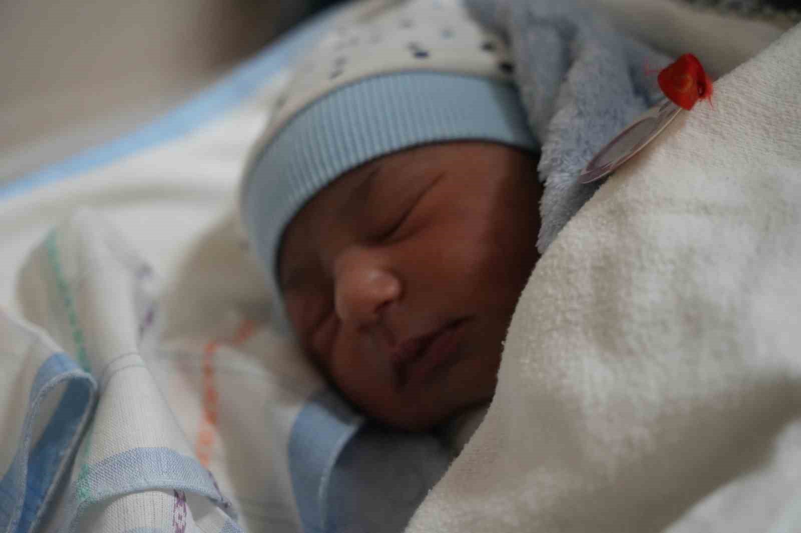 Kırıkkale’de yılın son bebekleri dünyaya geldi