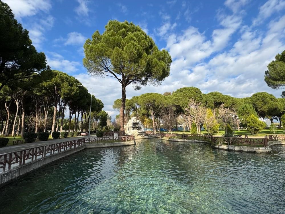 Aydın Büyükşehir’den Sümerpark’ta kapsamlı temizlik ve bakım çalışması