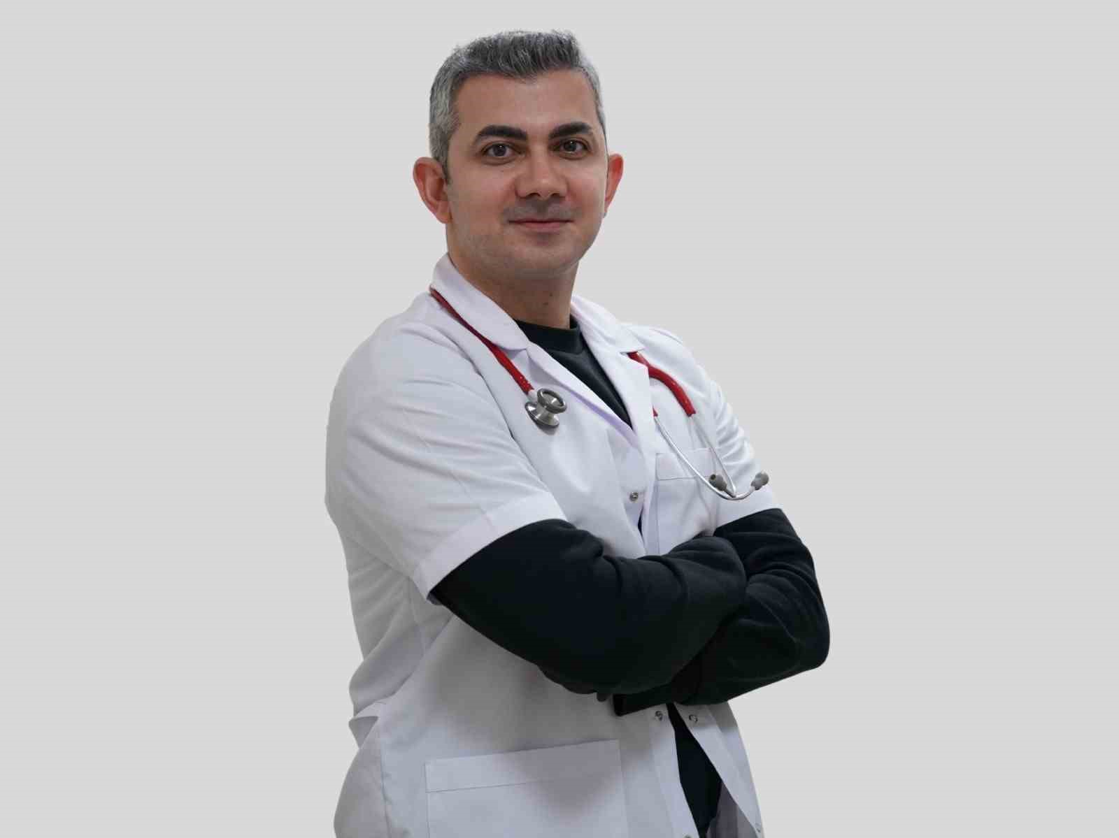 Uzm. Dr. Eftal Egemen Akbulut, hasta kabulüne başladı