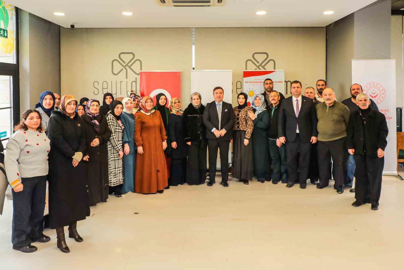 Erzincan’da koruyucu ailelere kahvaltı programı düzenlendi