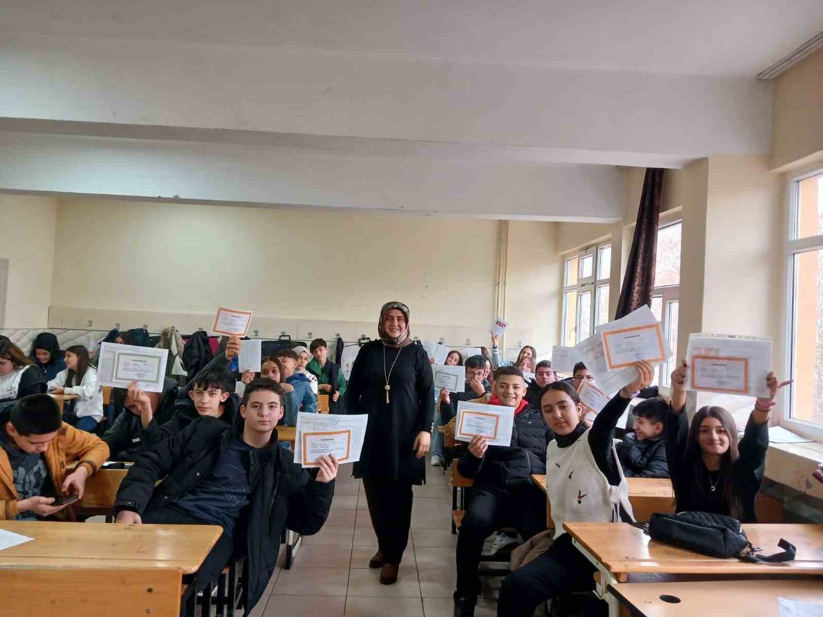 Aksaray’da 88 bin 450 öğrenci karnesini aldı