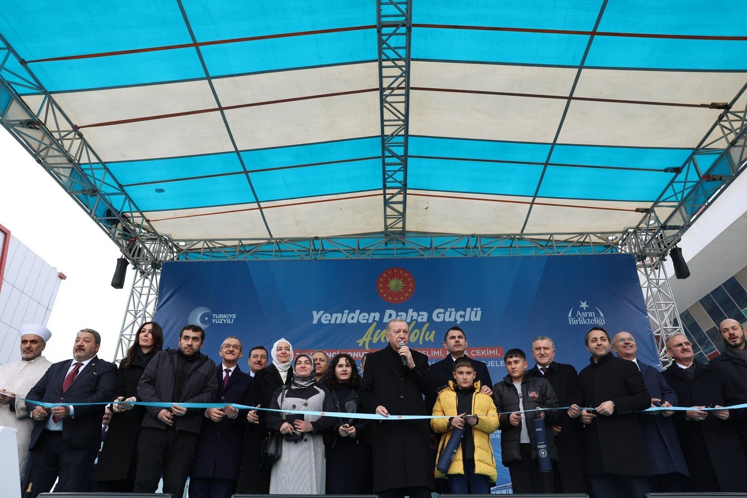 Yeşilyurt Belediyesi’nin yeni binası Cumhurbaşkanı Erdoğan tarafından açıldı
