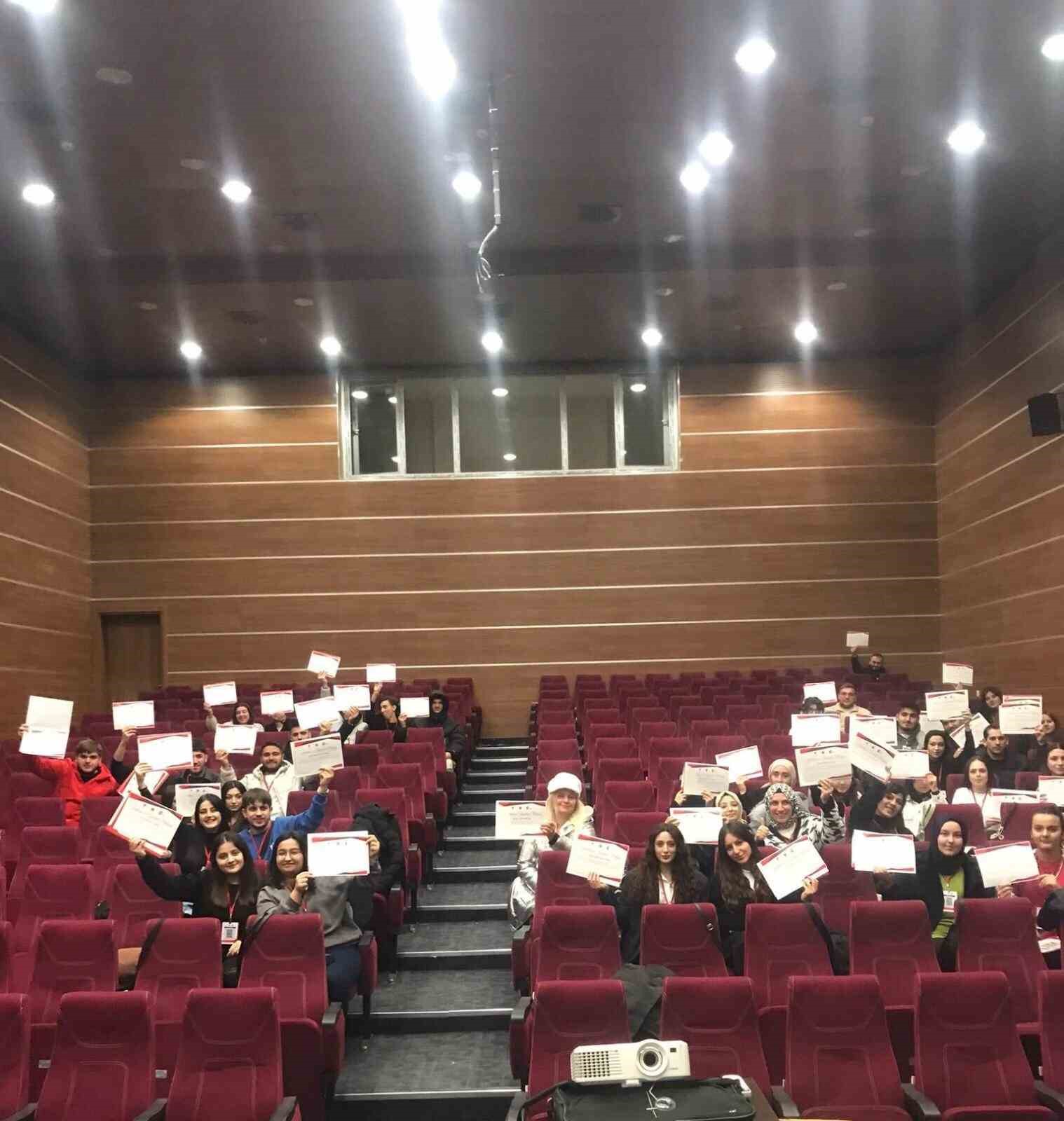 Kastamonu Üniversitesi’nde “Dijital Medya Okuryazarlığı” eğitimi düzenlendi