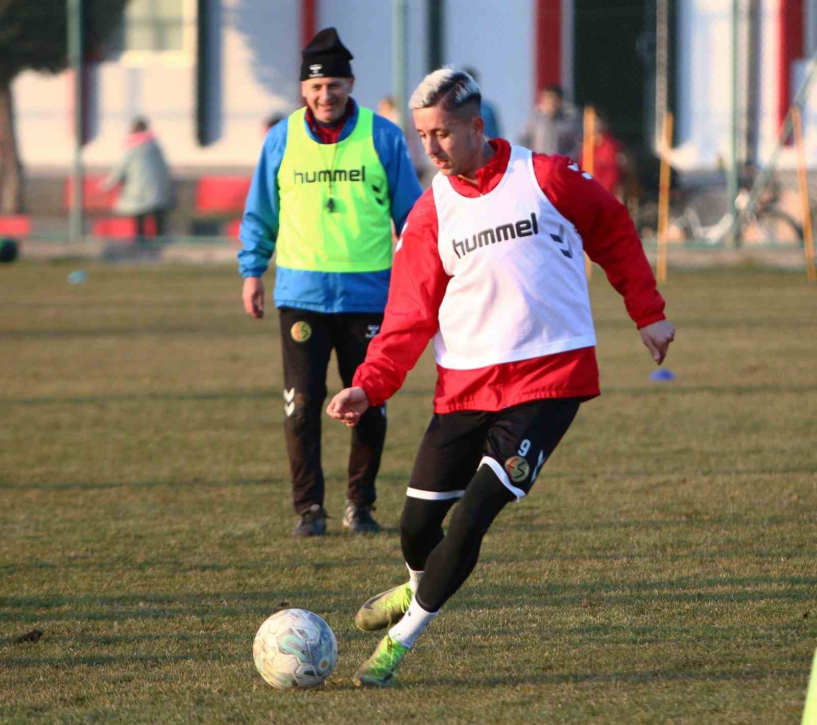 Avcı, Eskişehirspor’dan isteği dışında ayrıldığını paylaşımını yaptı