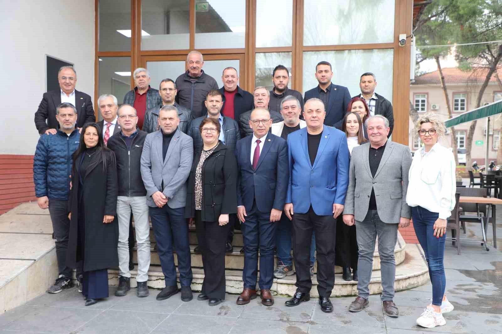 Başkan Akın Turgutlu esnaf odası başkanlarıyla buluştu