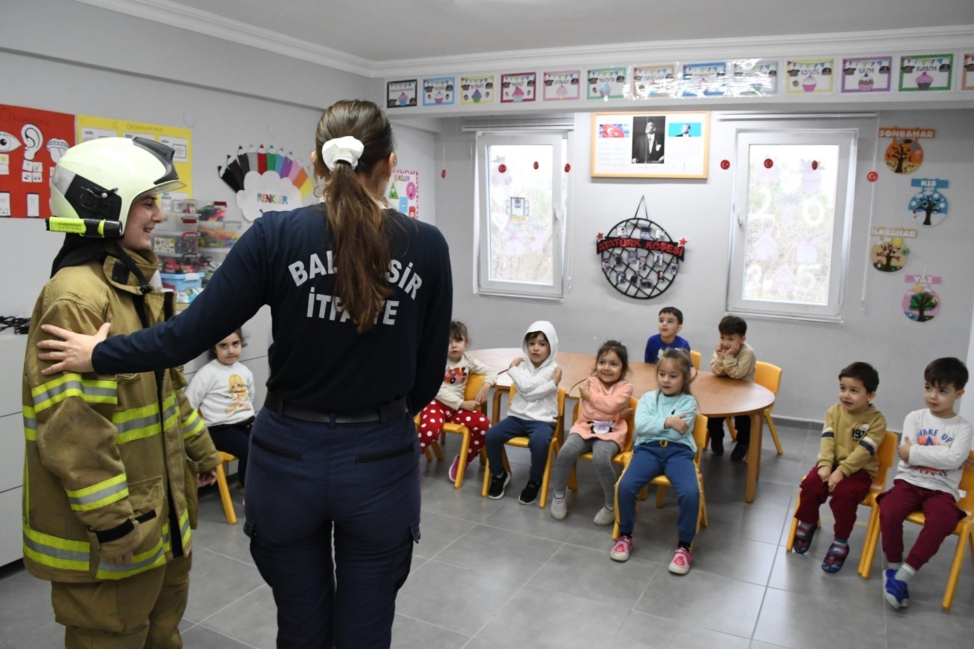 Büyükşehir’den öğrenci ve personele yangın eğitimi