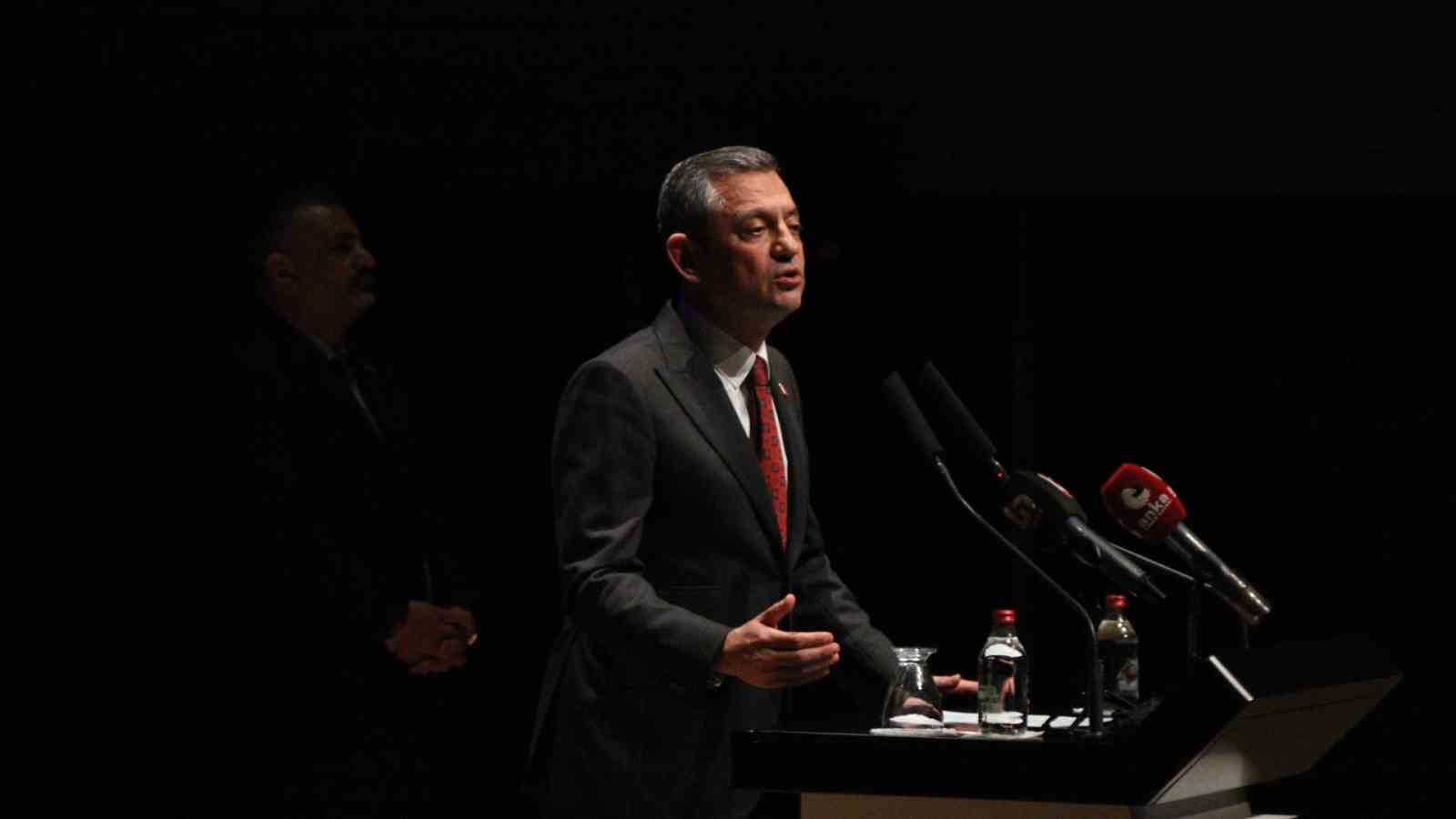 CHP Lideri Özel: 