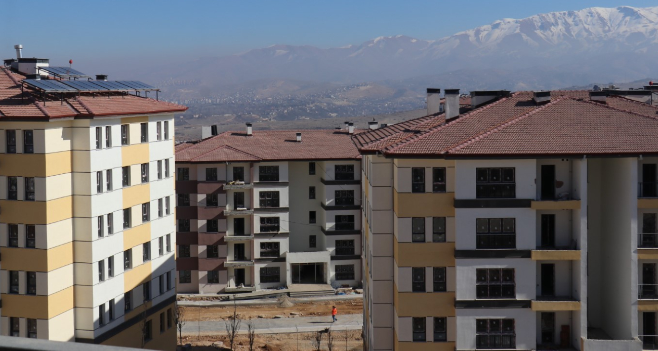 Malatya’da depremzedeler yeni evlerine kavuşuyor
