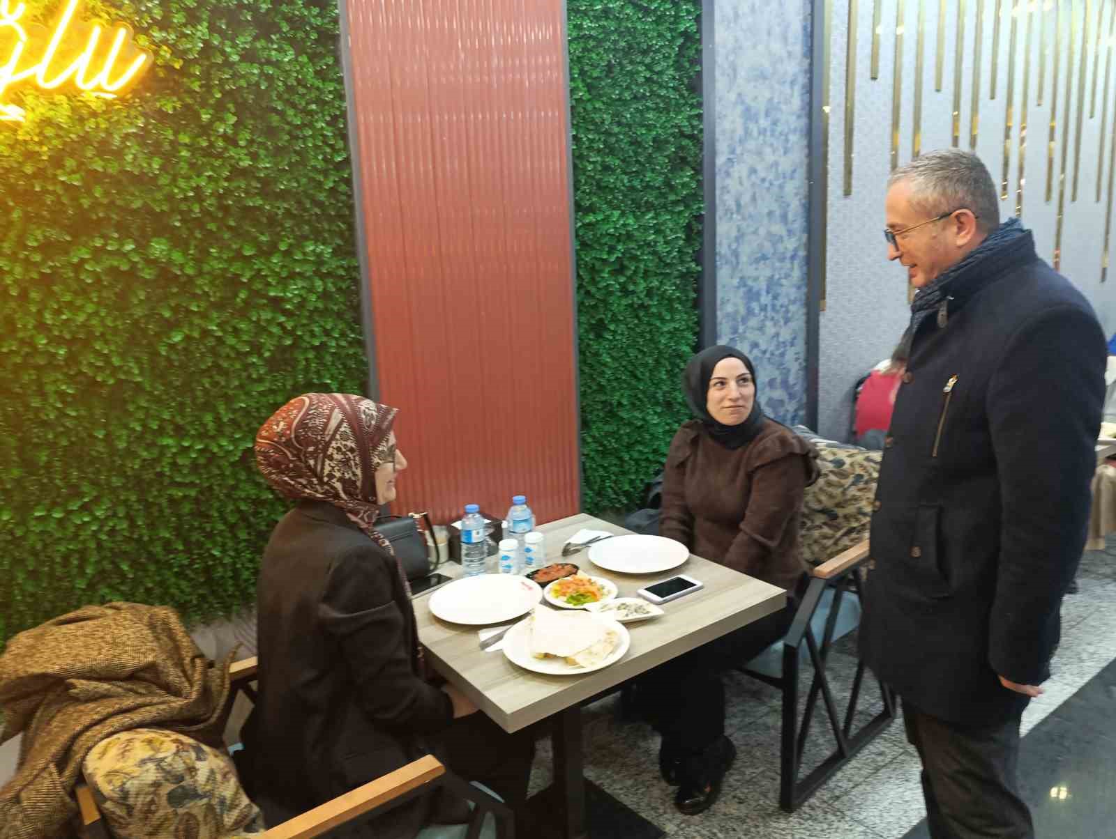 Ağrı’da aday öğretmenler için tanışma ve kaynaşma yemeği düzenlendi