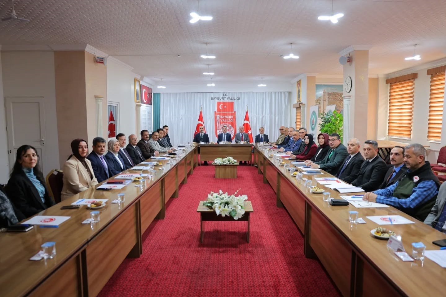 Bayburt’ta ’Ailenin Korunması ve Güçlendirilmesi Vizyon Belgesi ve Eylem Planı’ bilgilendirme toplantısı gerçekleştirildi