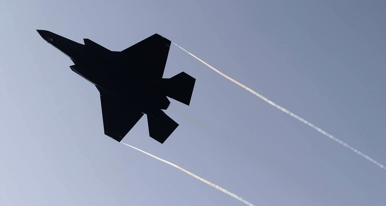 ABD’ye ait 2 adet F-35 savaş uçağı Japonya’ya acil iniş yaptı