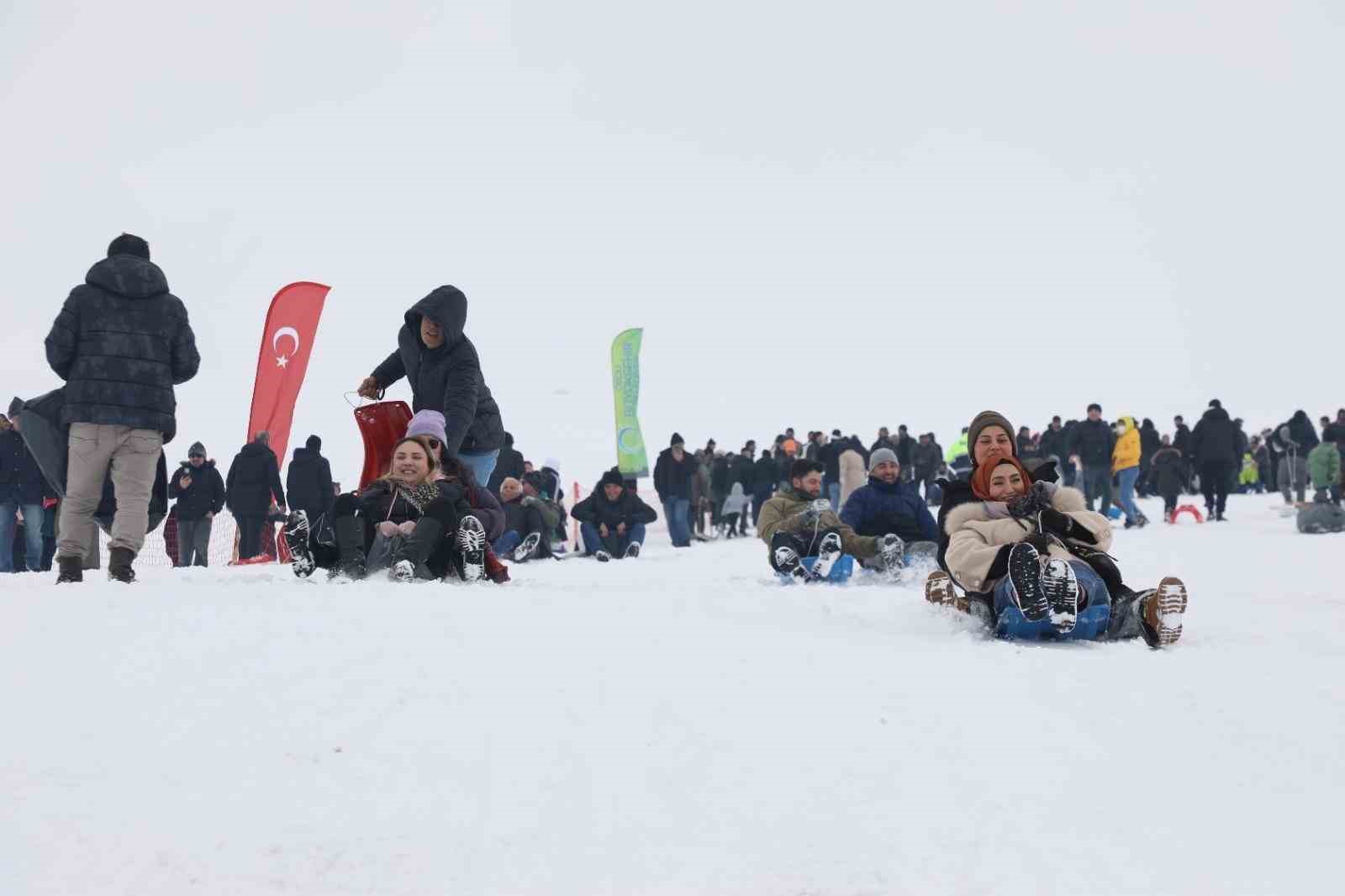 Menderesleri ile ünlü Perşembe Yaylası’nda kar festivali