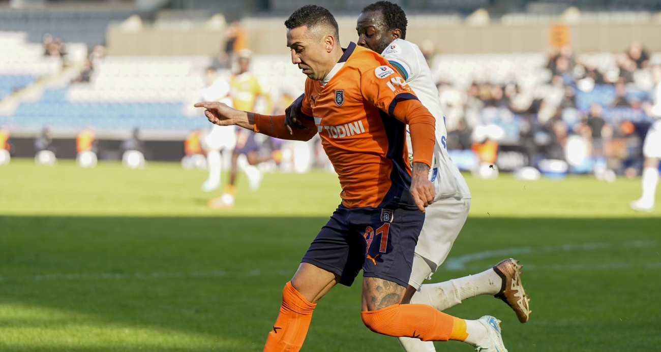 Başakşehir, Davidson’un Qingdao West FC’ye transfer olduğunu duyurdu