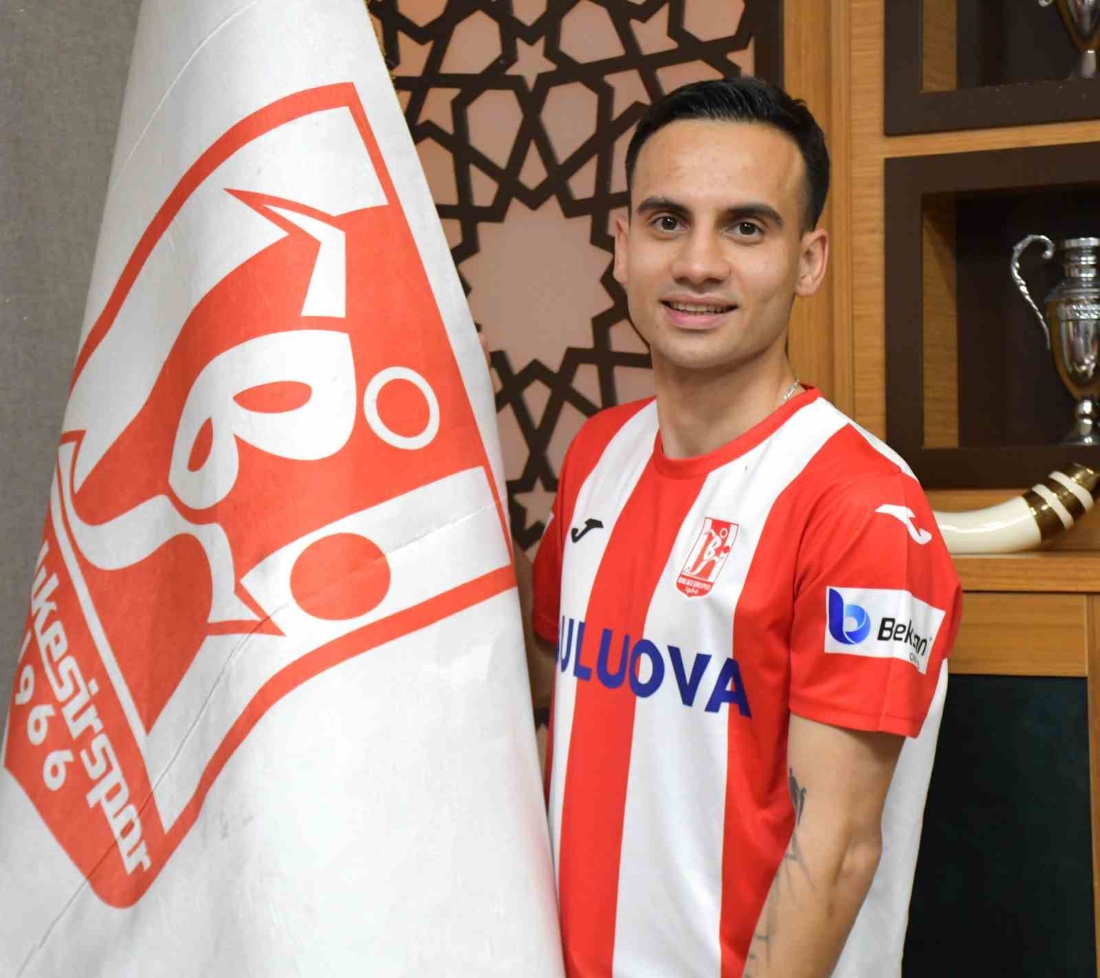 Berkay Görmez, kiralık olarak Balıkesirspor’da