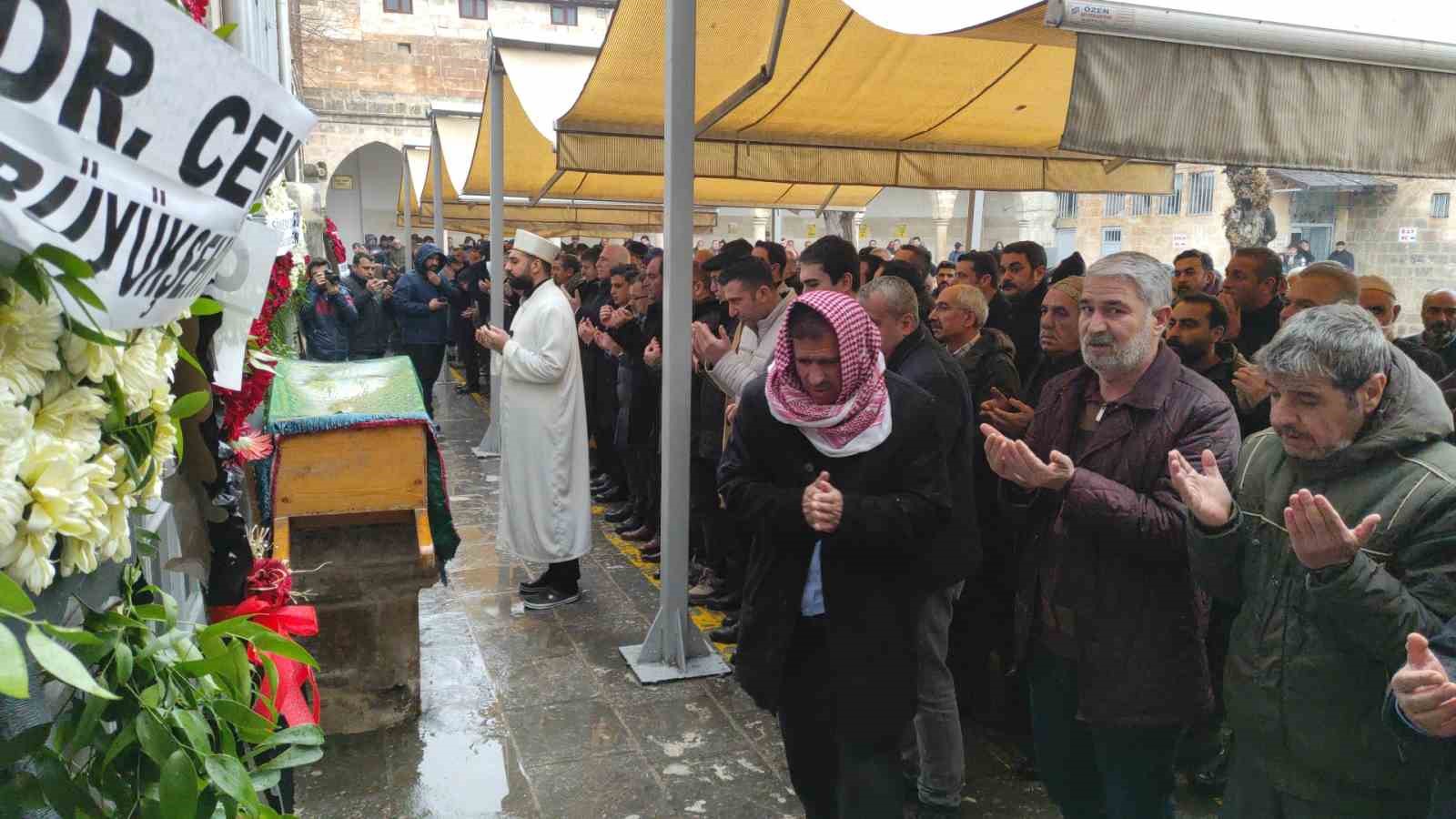 Milletvekili Mahmut Tanal’ın ağabeyi son yolculuğuna uğurlandı