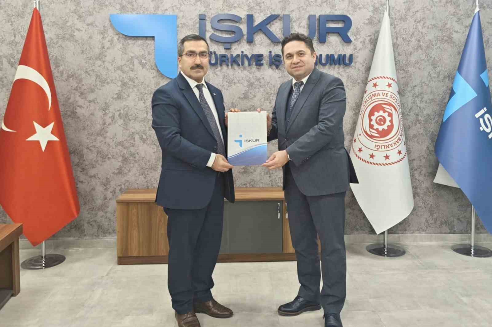 ALKÜ’lü öğrenciler İŞKUR Gençlik Programına başlıyor