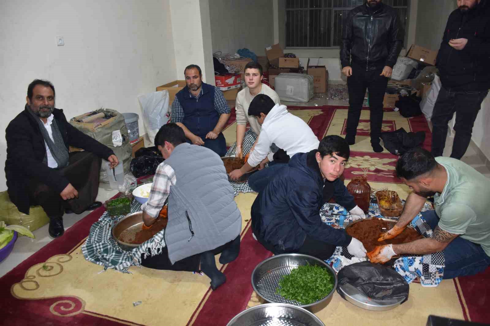Siverek’te yerel seçimleri aratmayan muhtarlık seçim çalışmaları