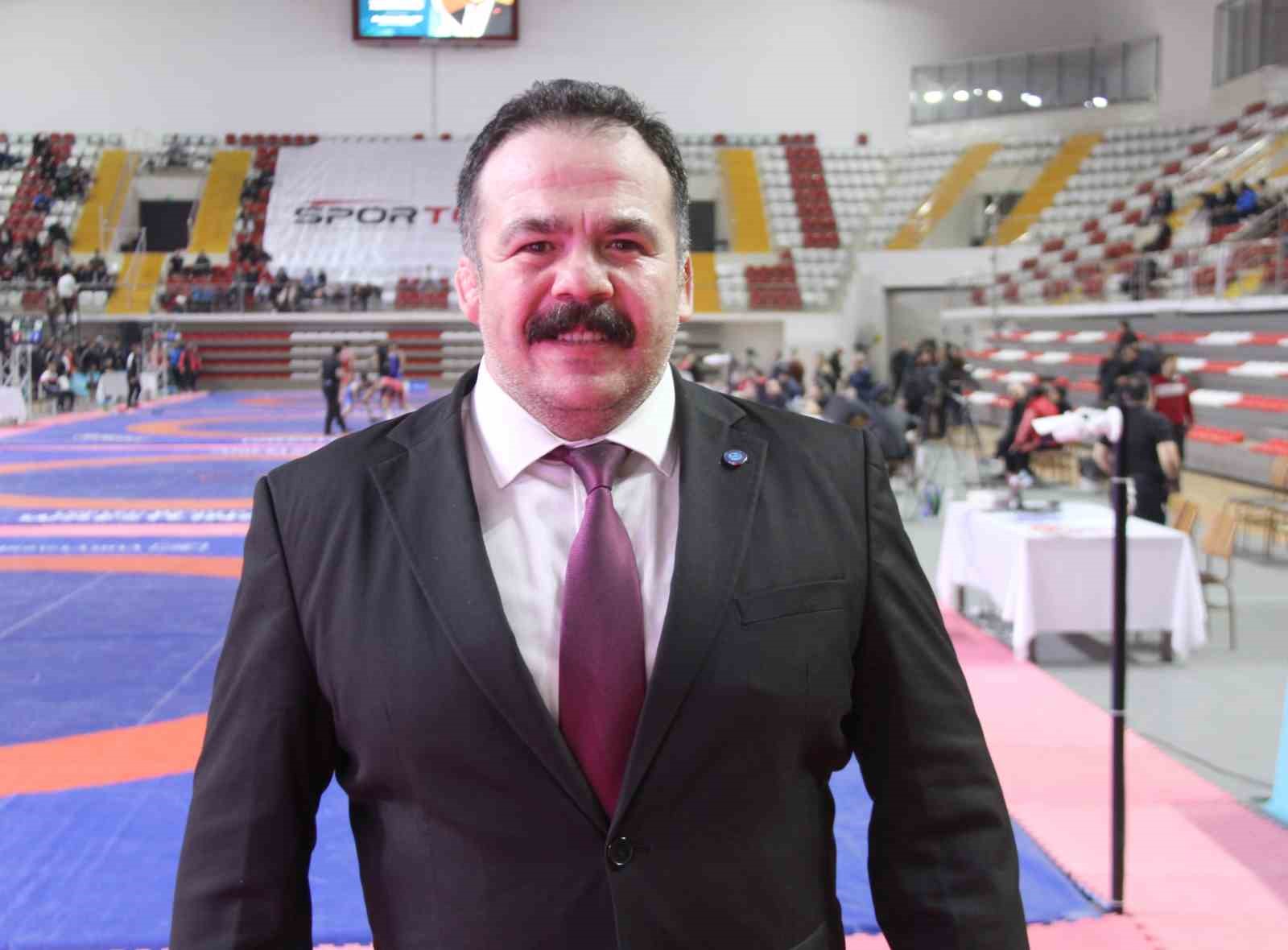 Dursun Gözel: 