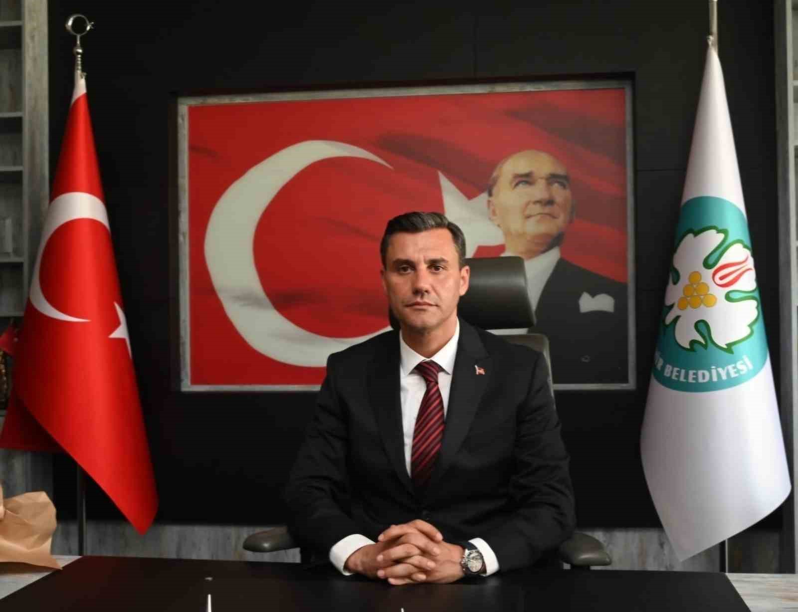 Başkan Zeyrek müjdeyi verdi: Manisa - İzmir arası ulaşım 150 TL’den 100 TL’ye düştü
