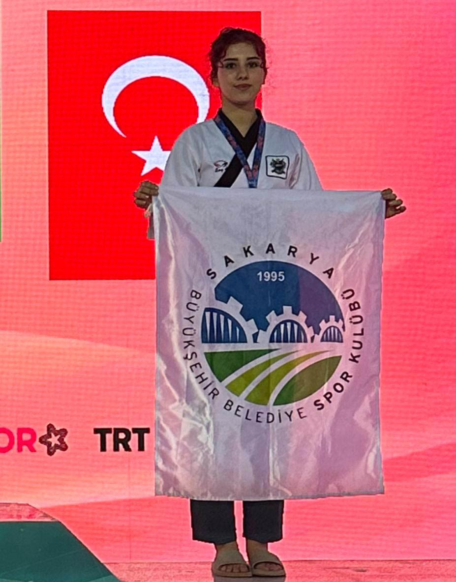 Genç sporcu Antalya’dan madalya ile döndü