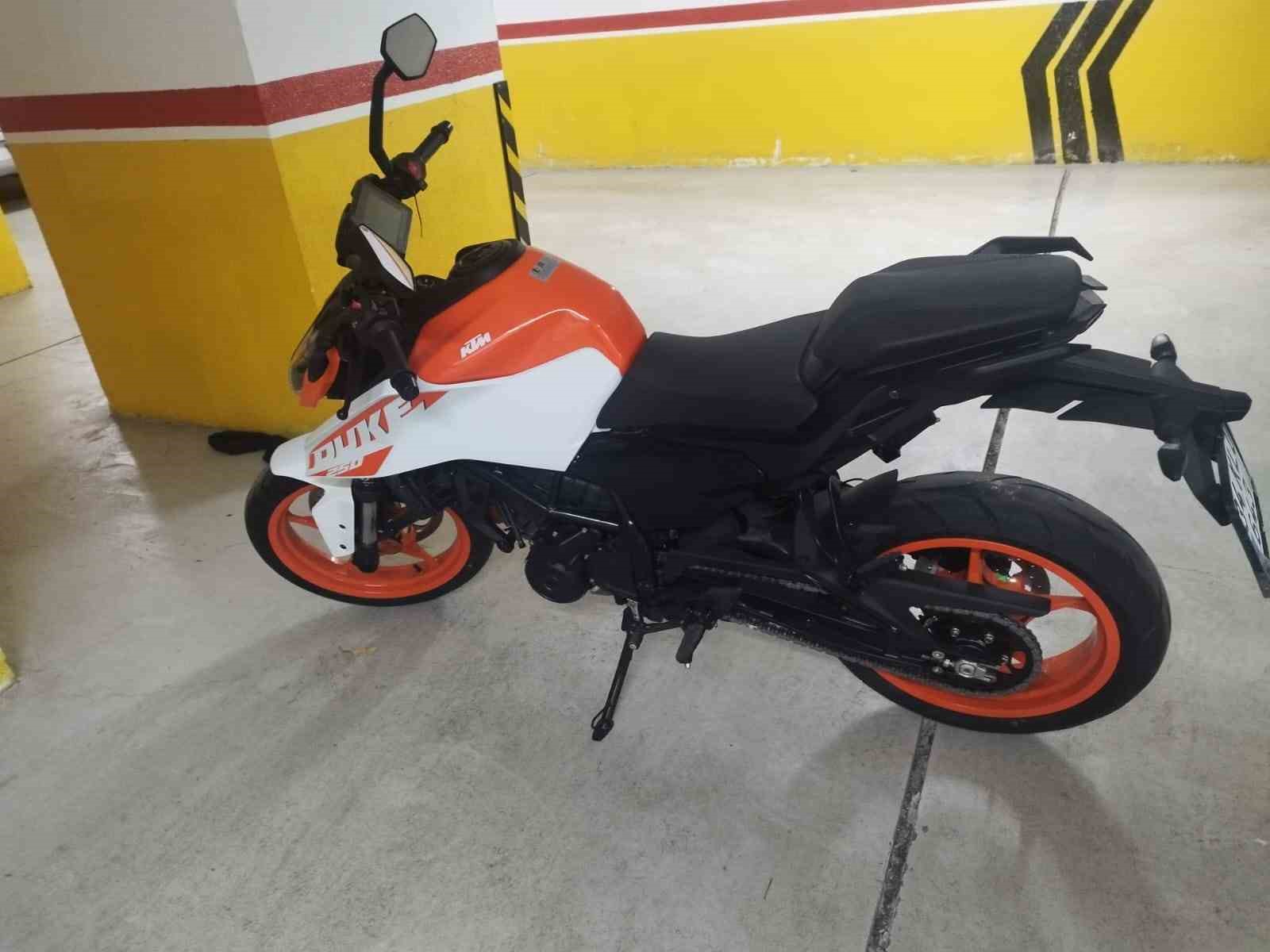 Sarıyer’de çalıntı motosiklet GSP takip cihazından bulundu, 4 şüpheli gözaltına alındı