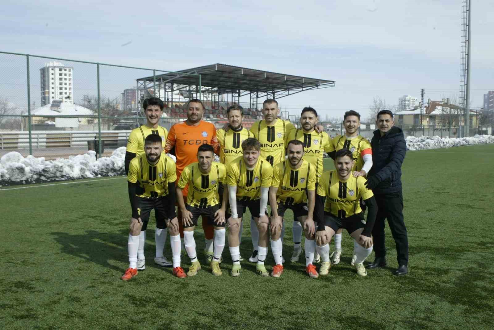 Belsinspor 3 puanı 3 golle aldı